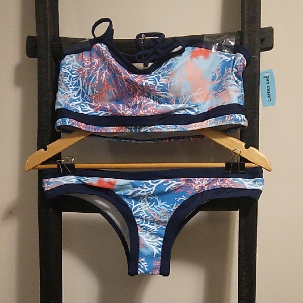 Women's Cupshe Cheeky Gal Coral Print Two Piece Swimsuit NWT